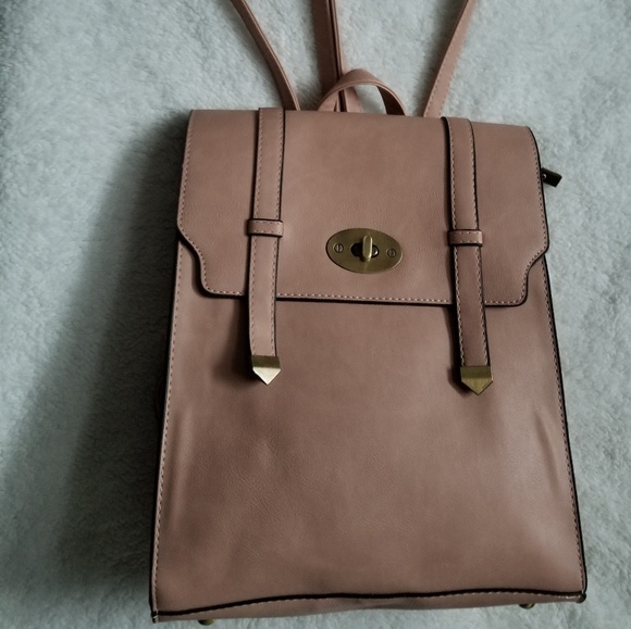 Pink backpack - Picture 3 of 5